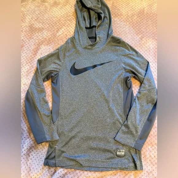 Boys Medium Nike Bundle - Picture 6 of 8